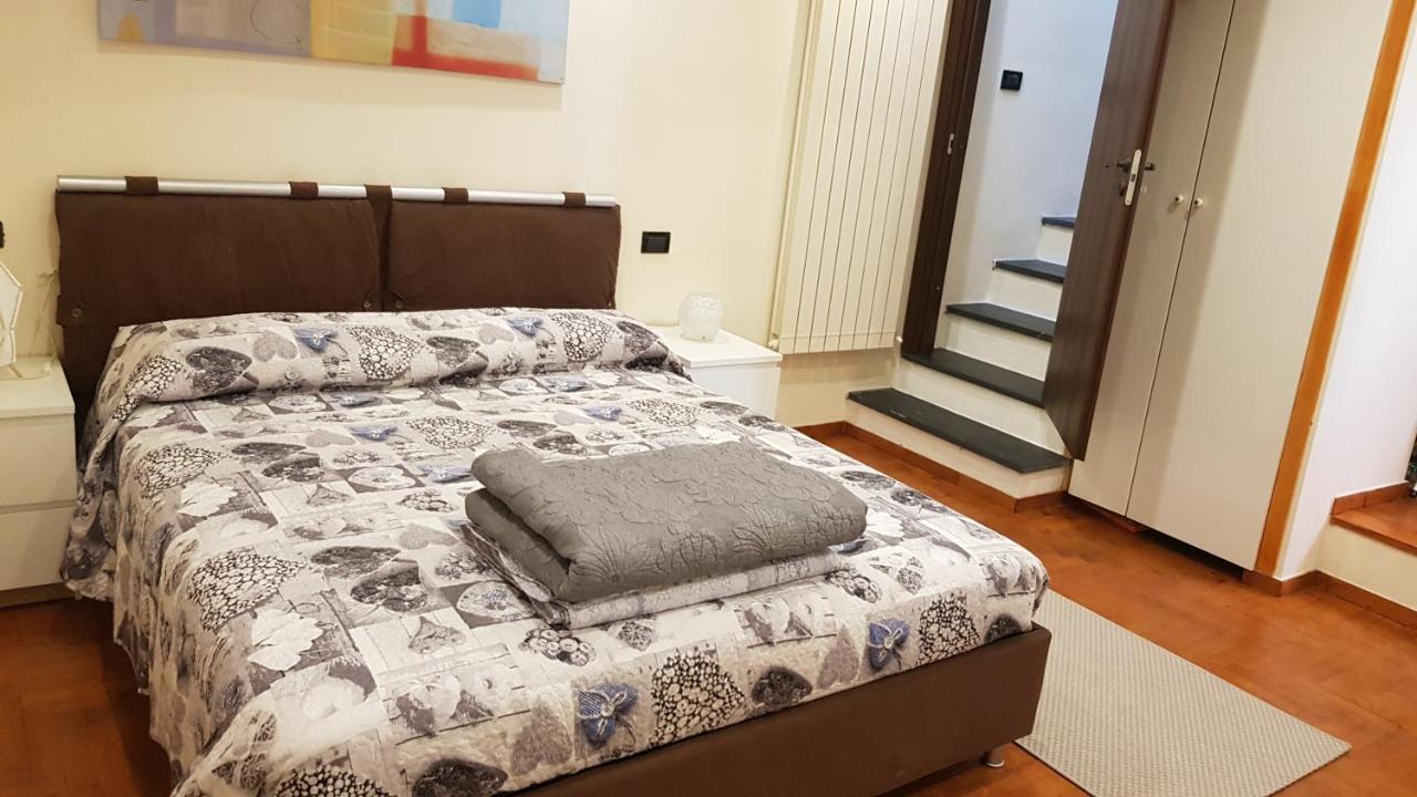 Casa Al-Ma Apartment Pietrabruna Bagian luar foto